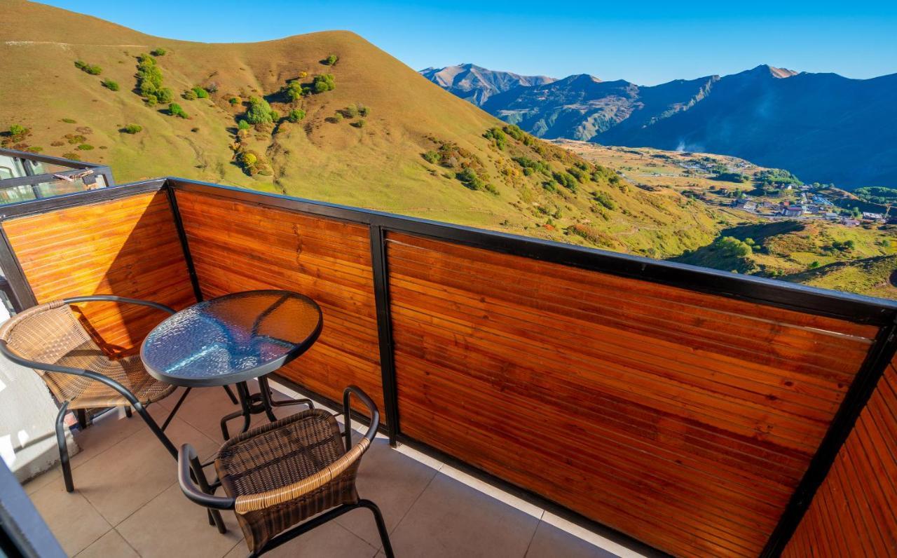 Touch The Mountains, Twins Hotel, New Gudauri Exterior foto